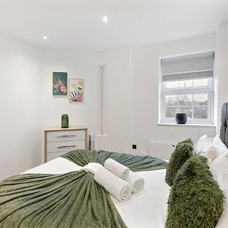 Bright And Spacious Apartment - Excellent Location London Bagian luar foto