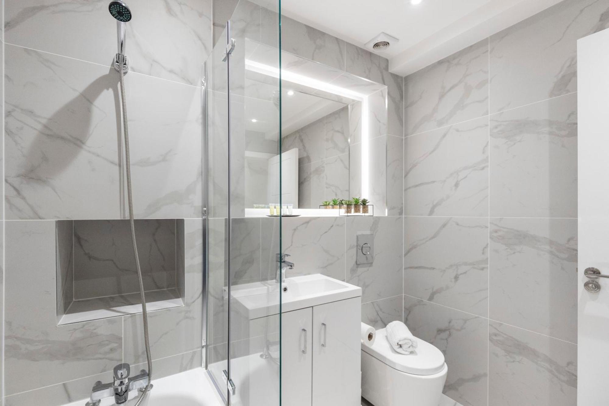 Bright And Spacious Apartment - Excellent Location London Bagian luar foto